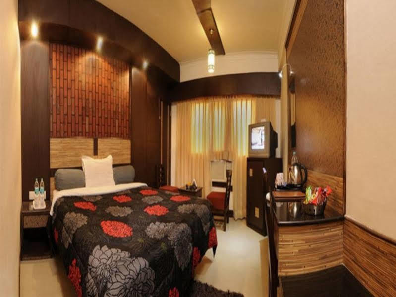 Hotel Atithi Agra  Eksteriør billede
